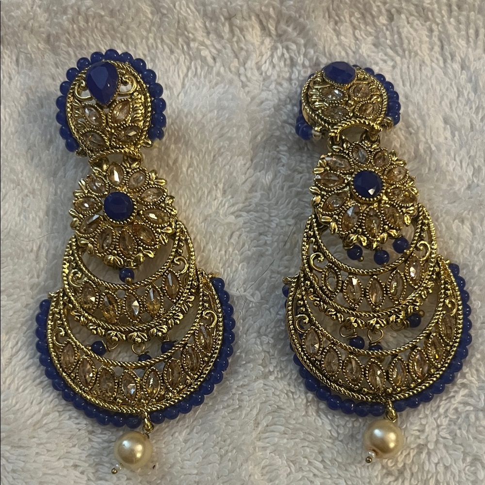 Elegant Gold and Blue Dangle Earrings